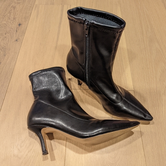 Elegant Black Women's Ankle Boots with Kitten Heels - Picture 6 of 10